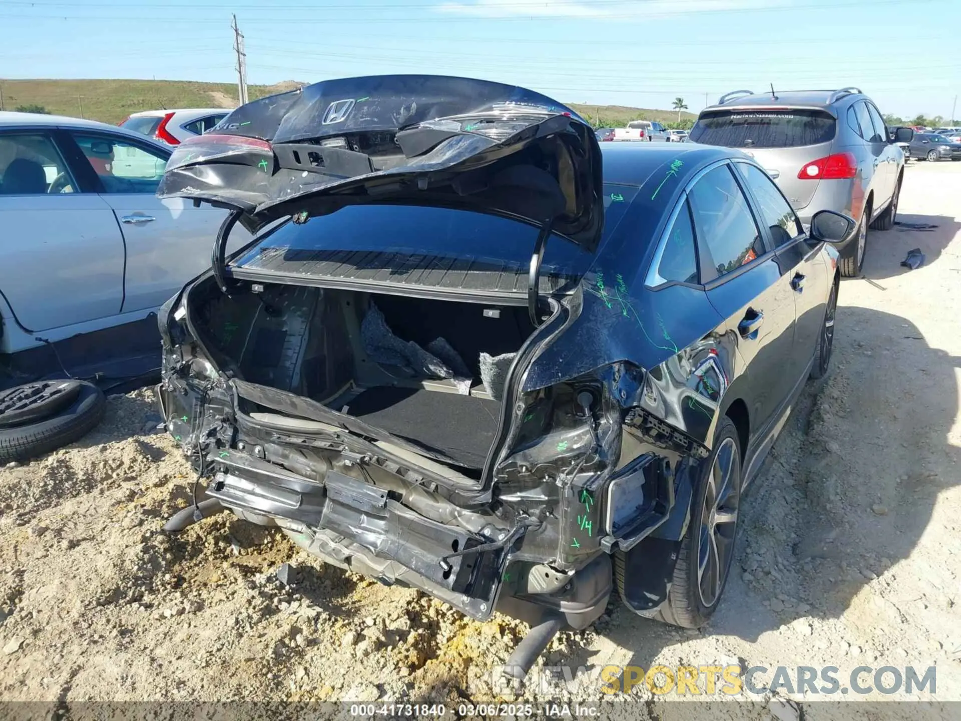 4 fotografías del automóvil dañado 2HGFE1F99RH315705 HONDA CIVIC 2024