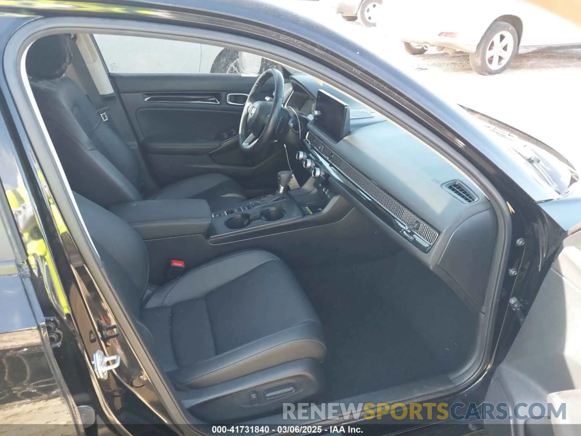 5 fotografías del automóvil dañado 2HGFE1F99RH315705 HONDA CIVIC 2024