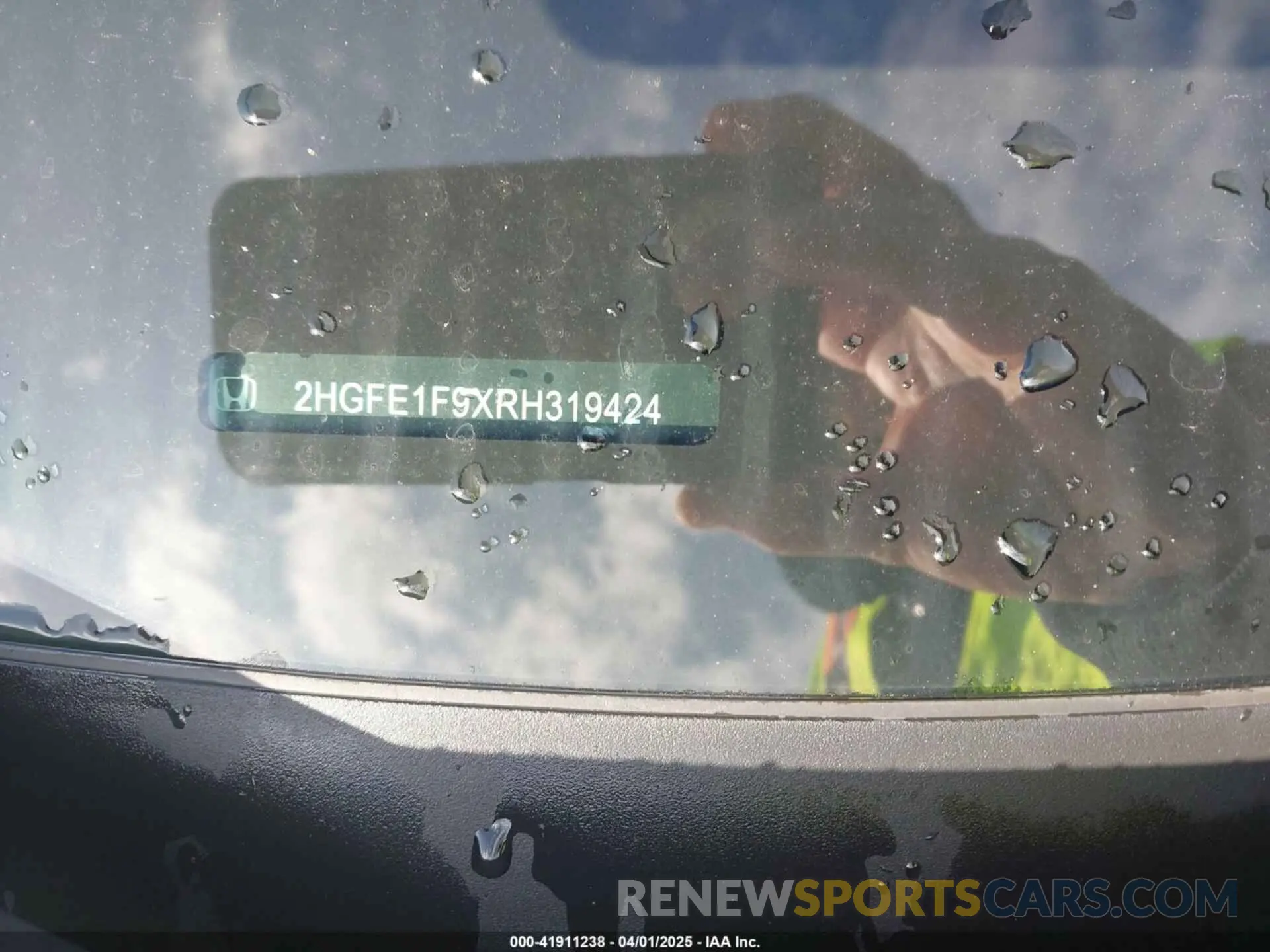 20 fotografías del automóvil dañado 2HGFE1F9XRH319424 HONDA CIVIC 2024