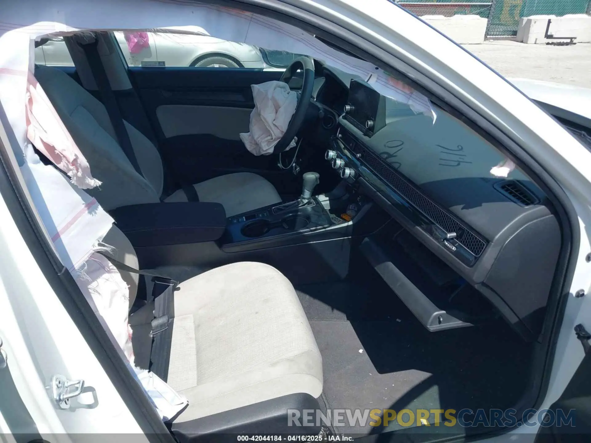 5 fotografías del automóvil dañado 2HGFE2F22RH530951 HONDA CIVIC 2024