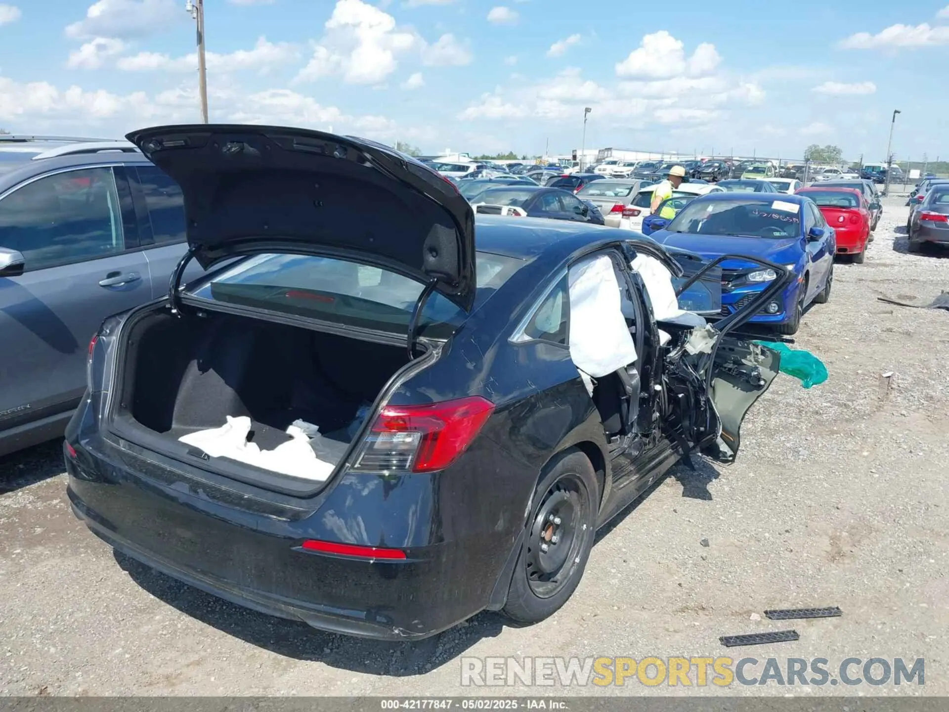 4 fotografías del automóvil dañado 2HGFE2F24RH561327 HONDA CIVIC 2024