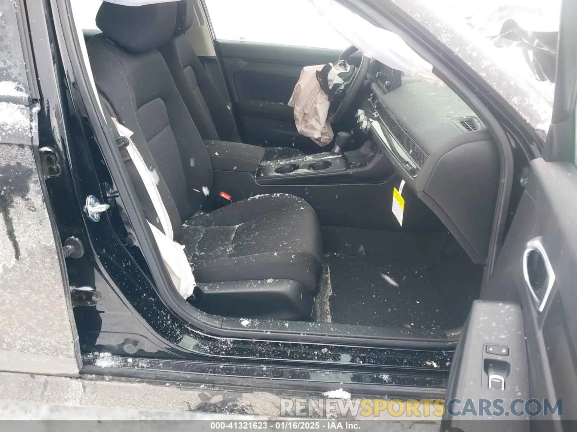 5 fotografías del automóvil dañado 2HGFE2F25RH584437 HONDA CIVIC 2024