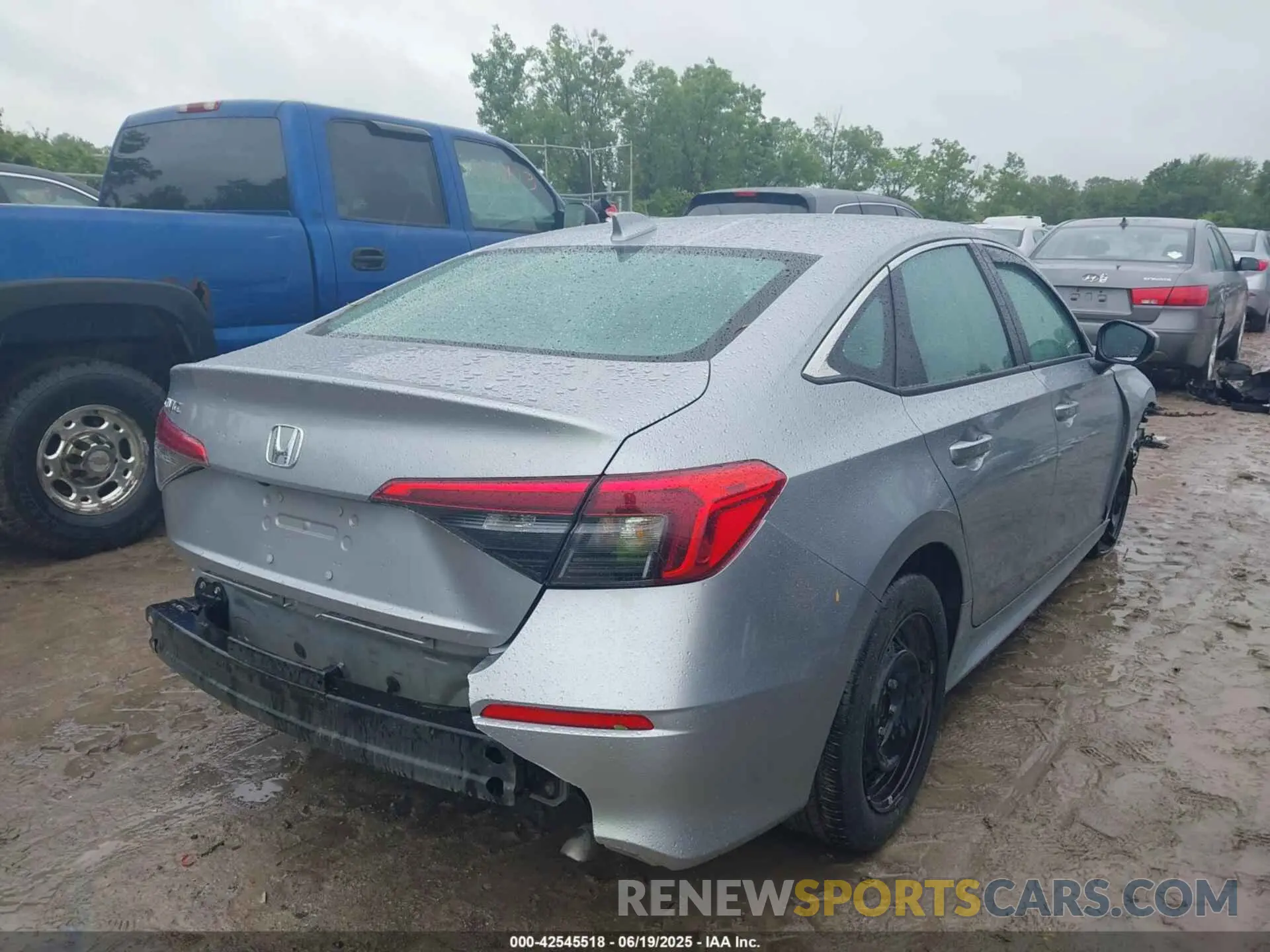 4 fotografías del automóvil dañado 2HGFE2F26RH510105 HONDA CIVIC 2024