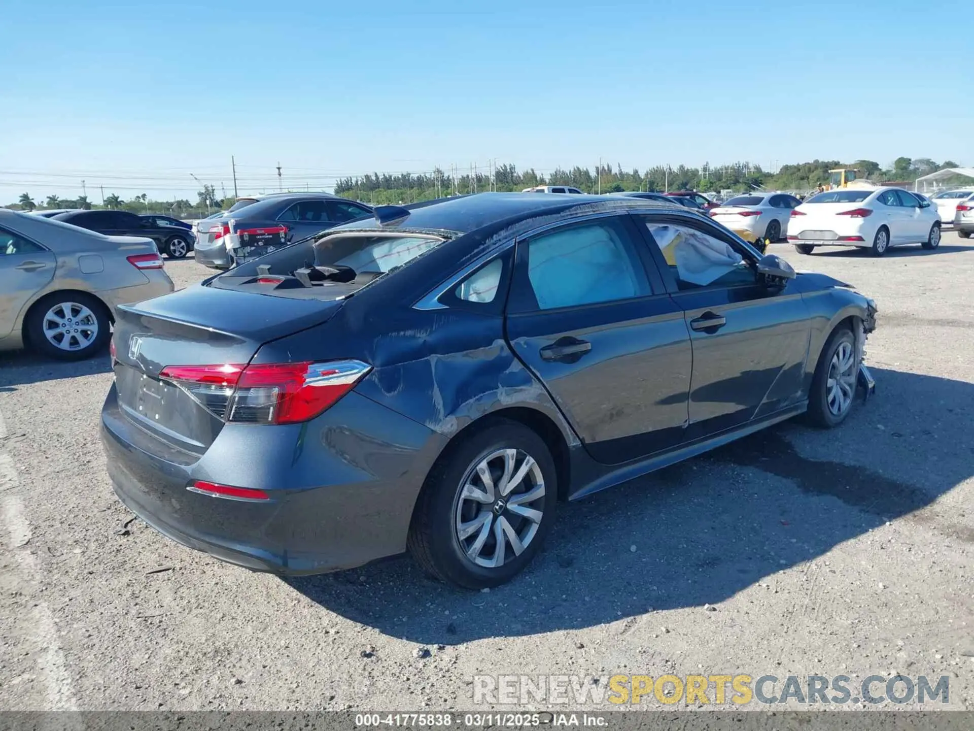 4 fotografías del automóvil dañado 2HGFE2F27RH552539 HONDA CIVIC 2024