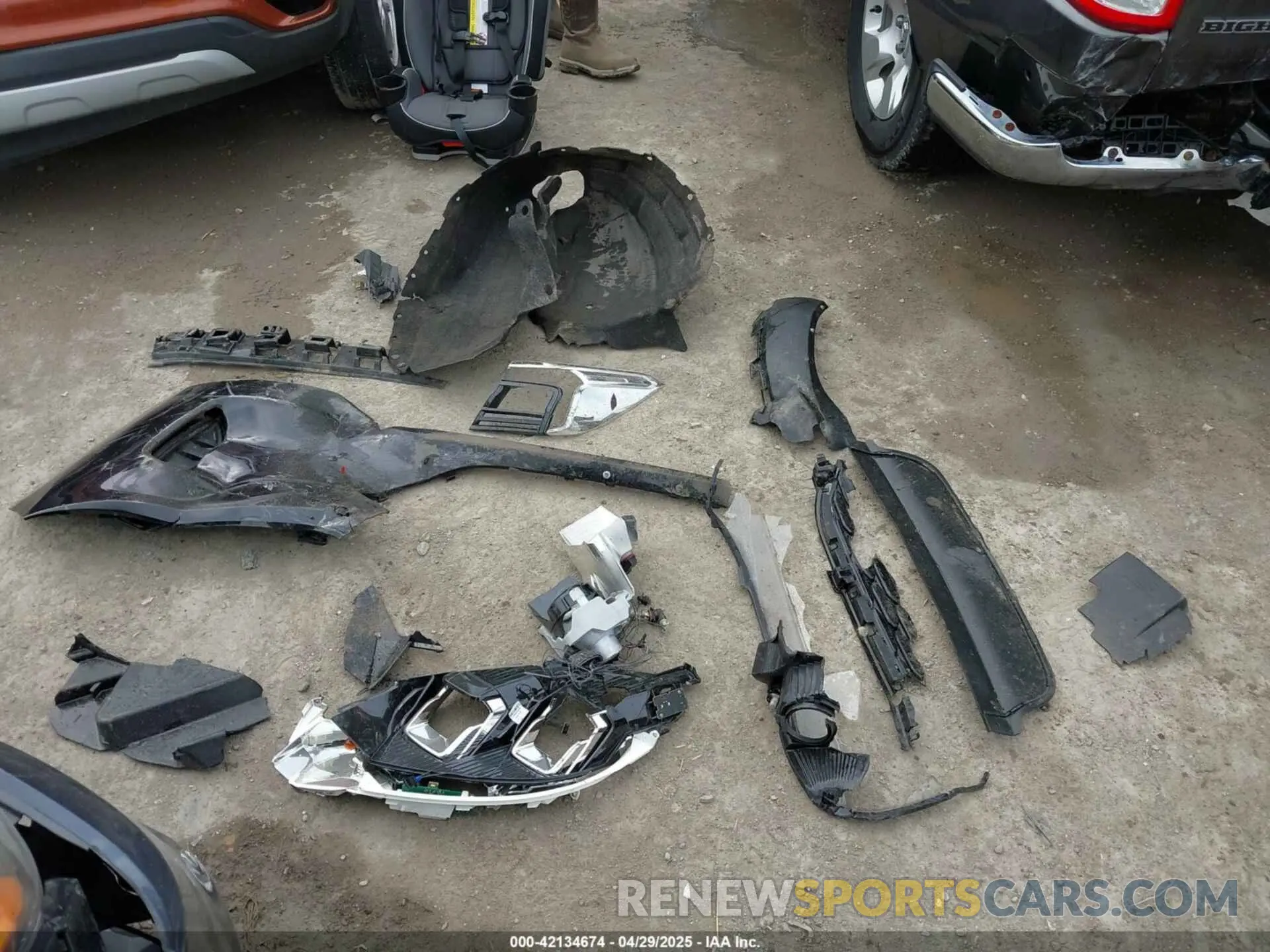 12 fotografías del automóvil dañado 2HGFE2F28RH568684 HONDA CIVIC 2024