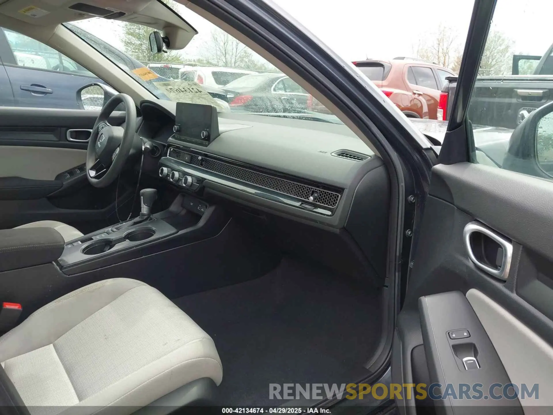 5 fotografías del automóvil dañado 2HGFE2F28RH568684 HONDA CIVIC 2024