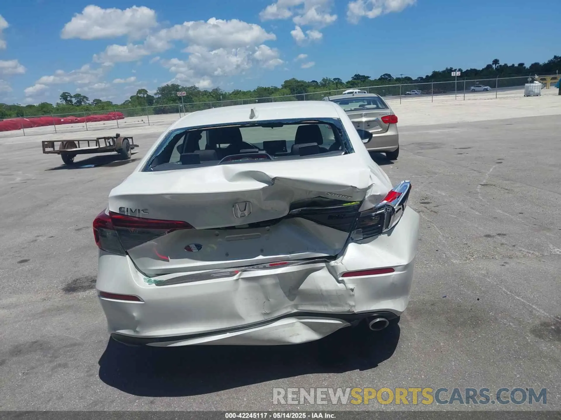 16 fotografías del automóvil dañado 2HGFE2F50RH518954 HONDA CIVIC 2024