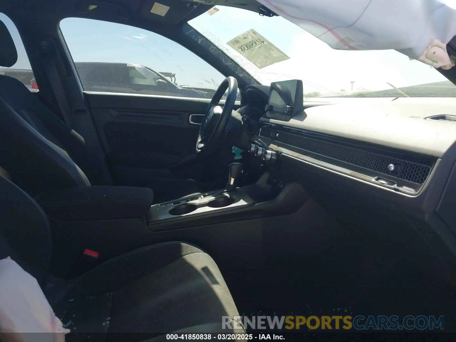 5 fotografías del automóvil dañado 2HGFE2F51RH500608 HONDA CIVIC 2024