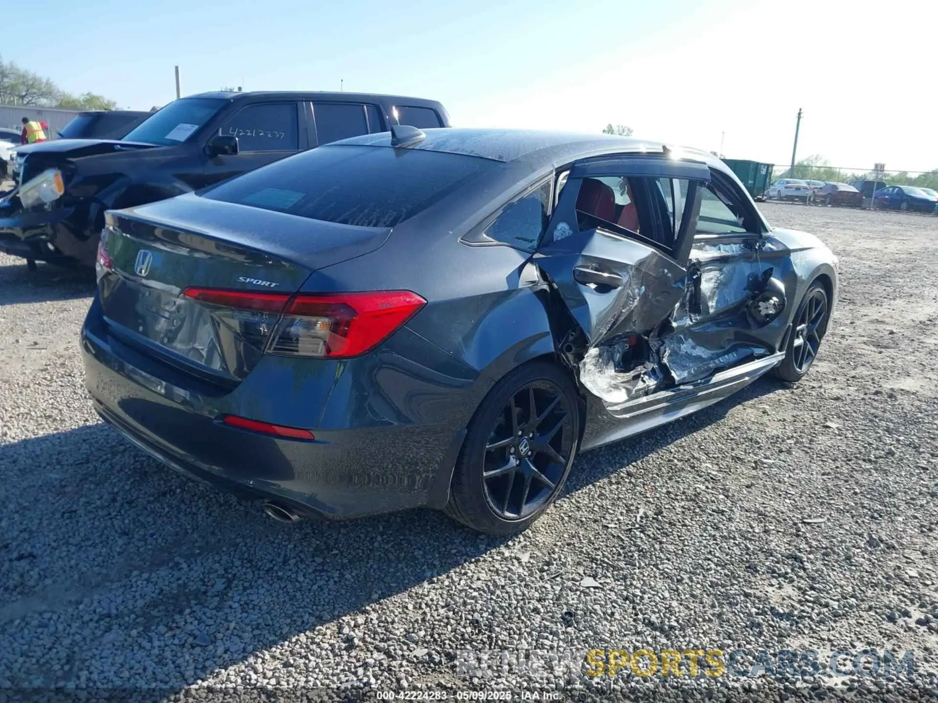 4 fotografías del automóvil dañado 2HGFE2F51RH518798 HONDA CIVIC 2024