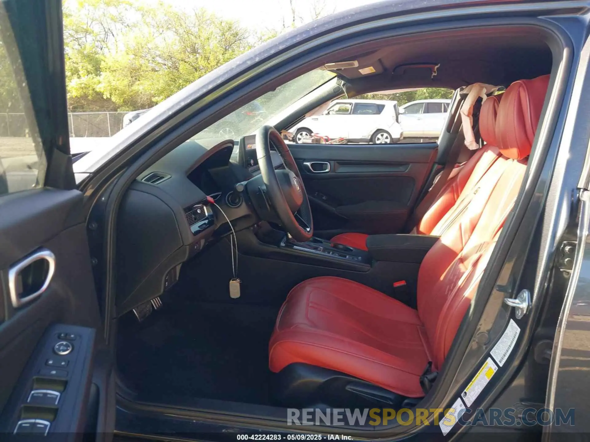 5 fotografías del automóvil dañado 2HGFE2F51RH518798 HONDA CIVIC 2024