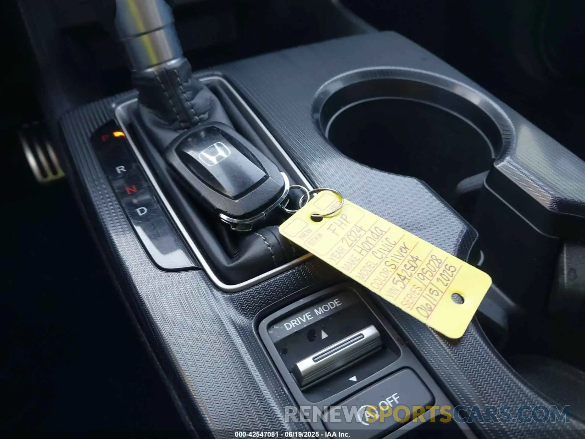11 fotografías del automóvil dañado 2HGFE2F51RH542504 HONDA CIVIC 2024