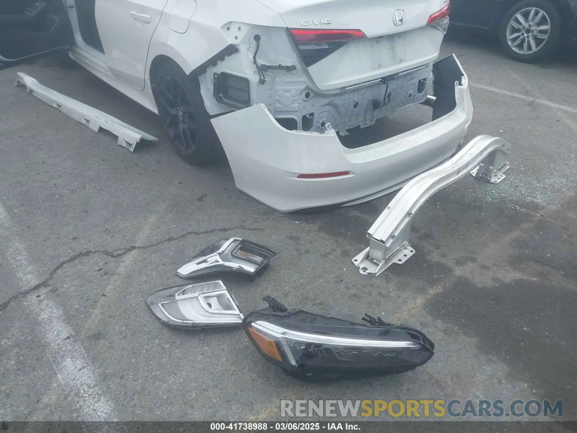 12 fotografías del automóvil dañado 2HGFE2F51RH564793 HONDA CIVIC 2024