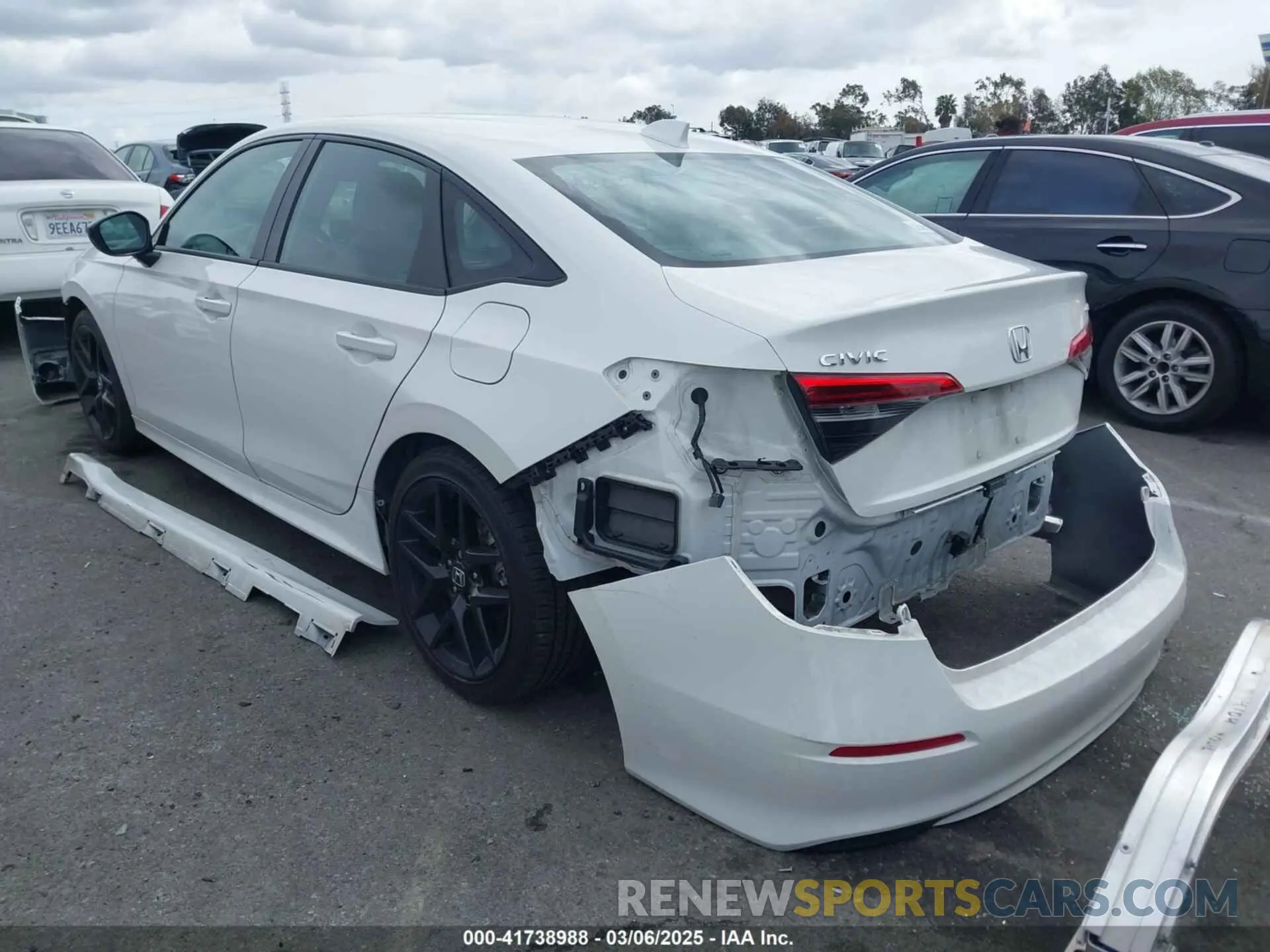 3 fotografías del automóvil dañado 2HGFE2F51RH564793 HONDA CIVIC 2024