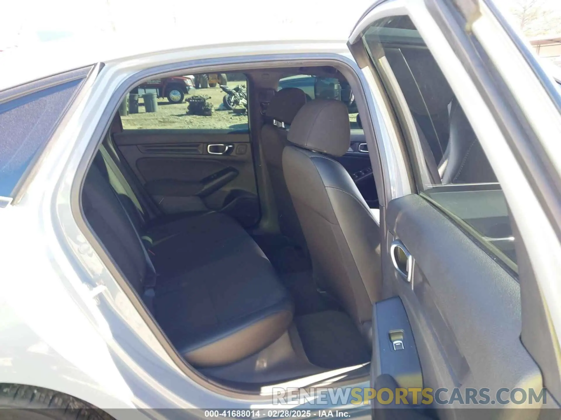 8 fotografías del automóvil dañado 2HGFE2F52RH567752 HONDA CIVIC 2024