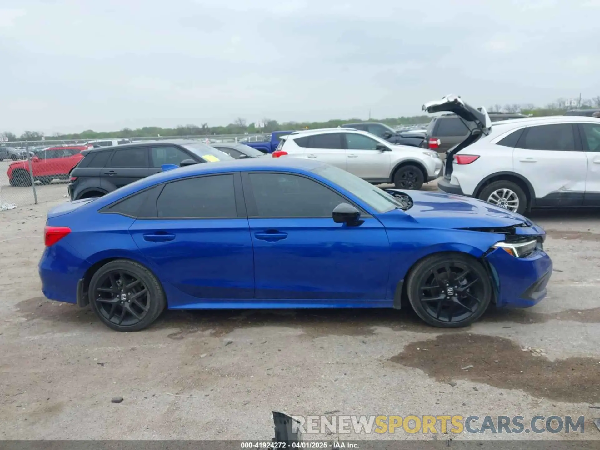 13 fotografías del automóvil dañado 2HGFE2F52RH579061 HONDA CIVIC 2024