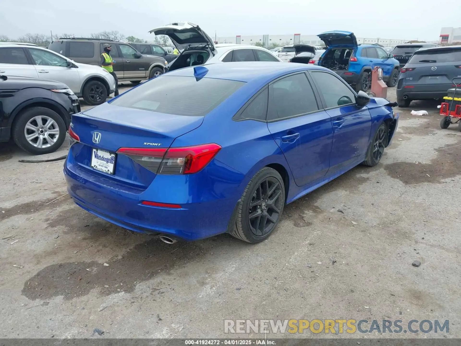 4 fotografías del automóvil dañado 2HGFE2F52RH579061 HONDA CIVIC 2024