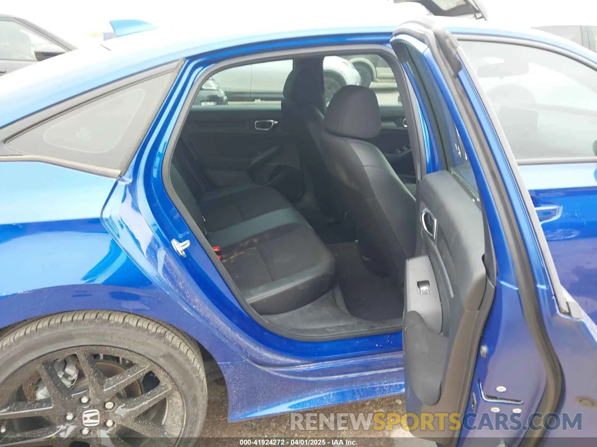 8 fotografías del automóvil dañado 2HGFE2F52RH579061 HONDA CIVIC 2024