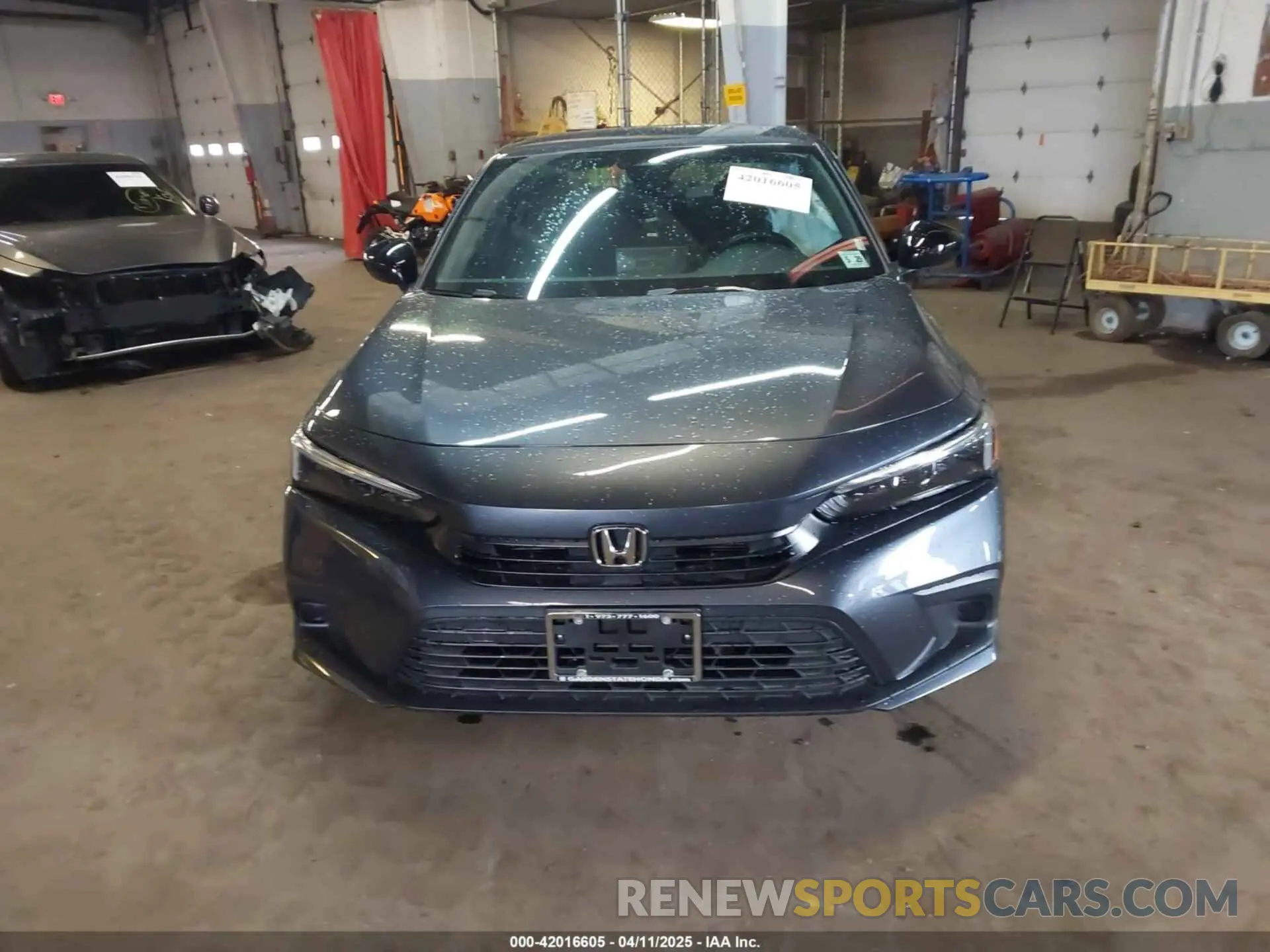 12 fotografías del automóvil dañado 2HGFE2F53RH582776 HONDA CIVIC 2024