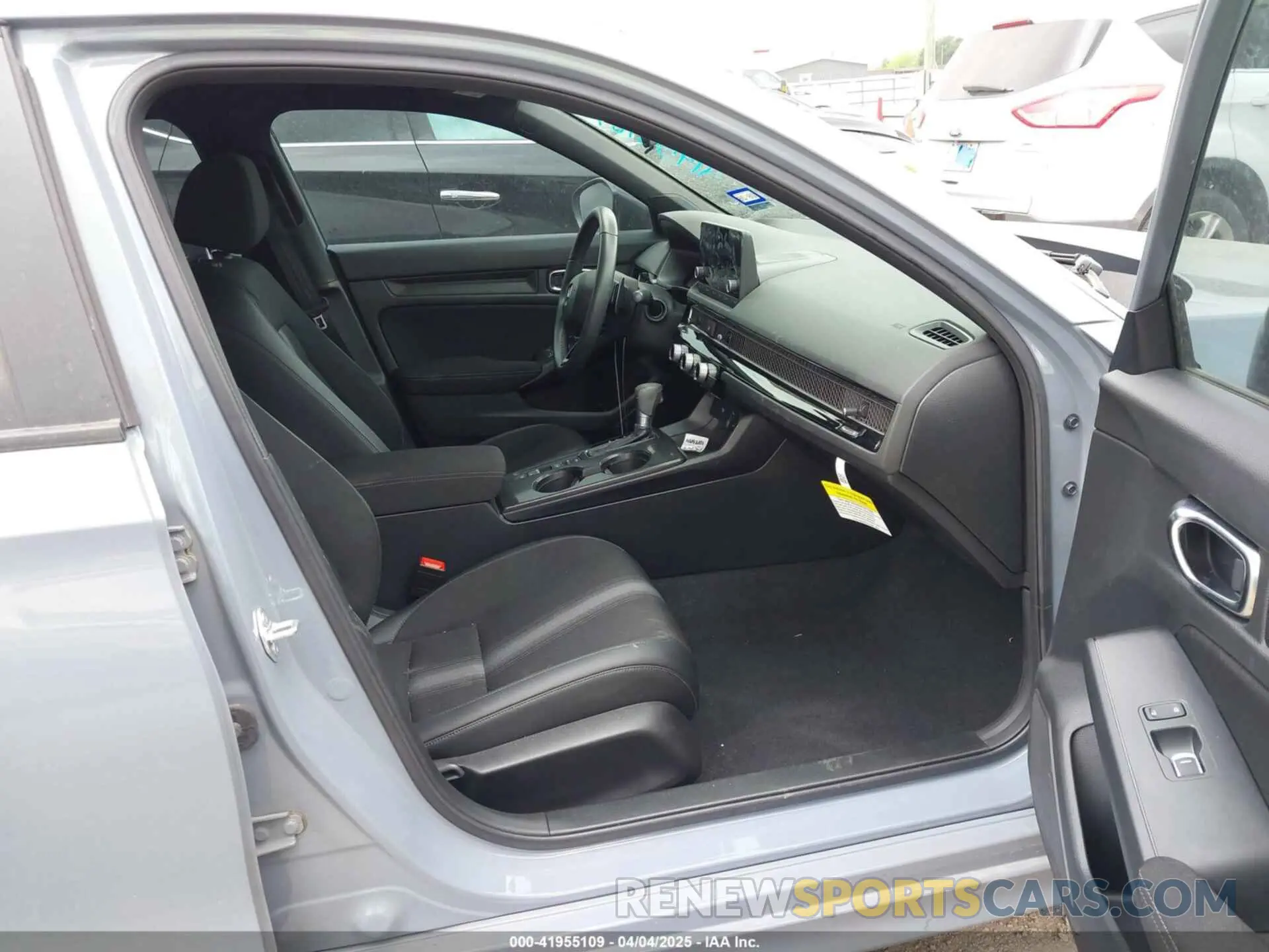 5 fotografías del automóvil dañado 2HGFE2F53RH584124 HONDA CIVIC 2024