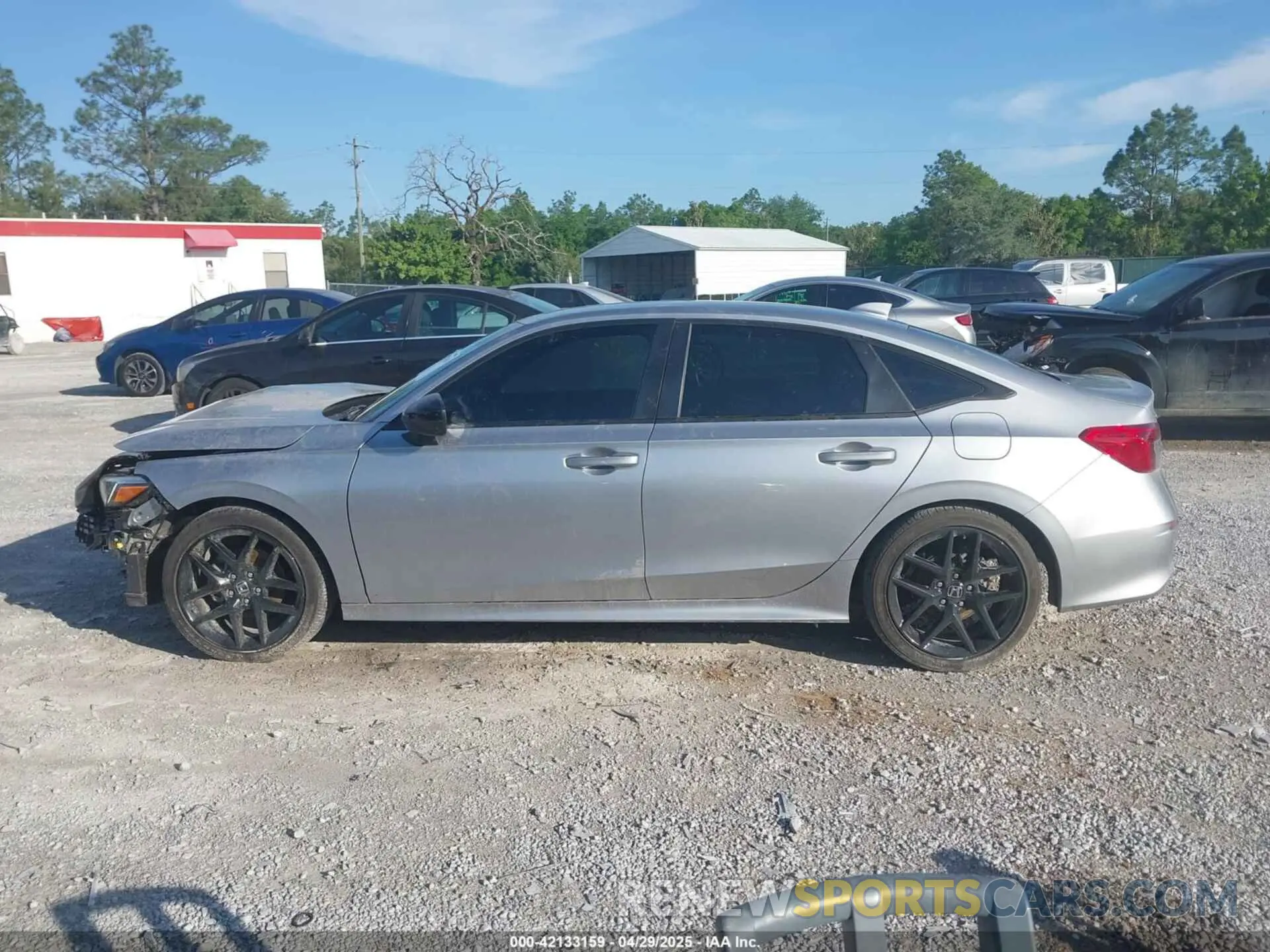 15 fotografías del automóvil dañado 2HGFE2F54RH552931 HONDA CIVIC 2024