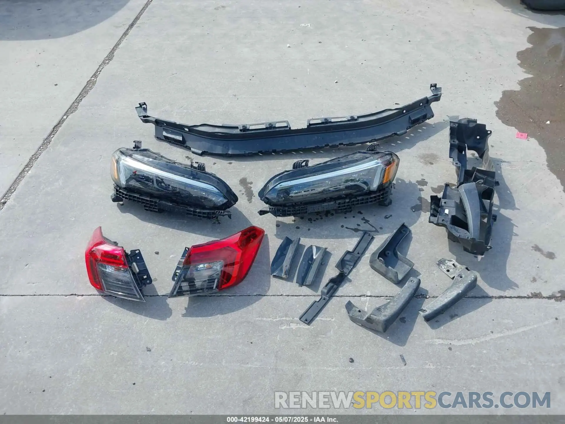 12 fotografías del automóvil dañado 2HGFE2F54RH588022 HONDA CIVIC 2024