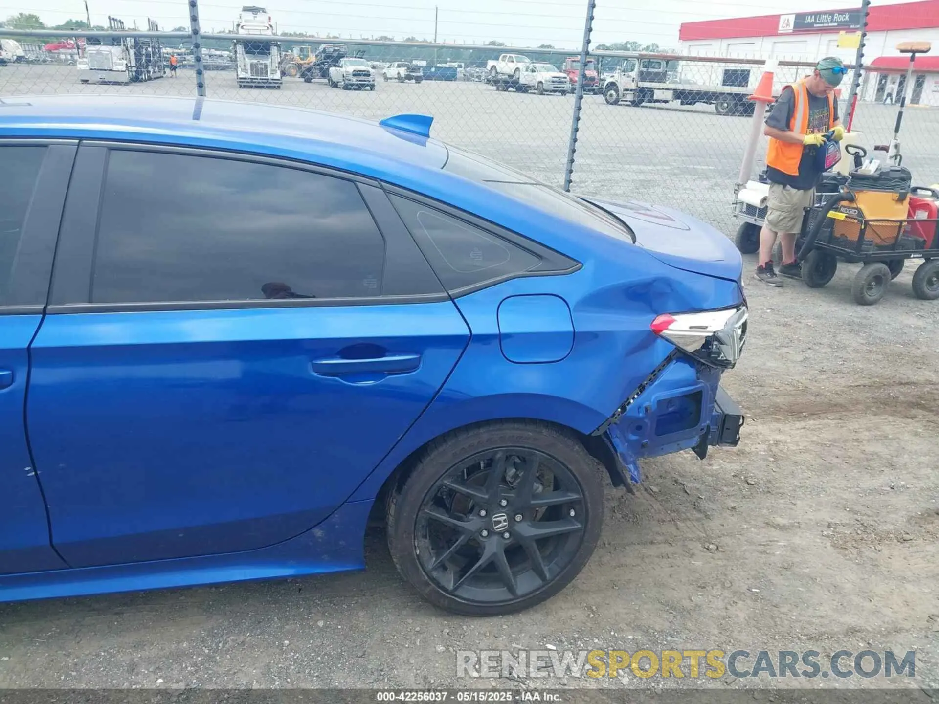 20 fotografías del automóvil dañado 2HGFE2F56RH501981 HONDA CIVIC 2024