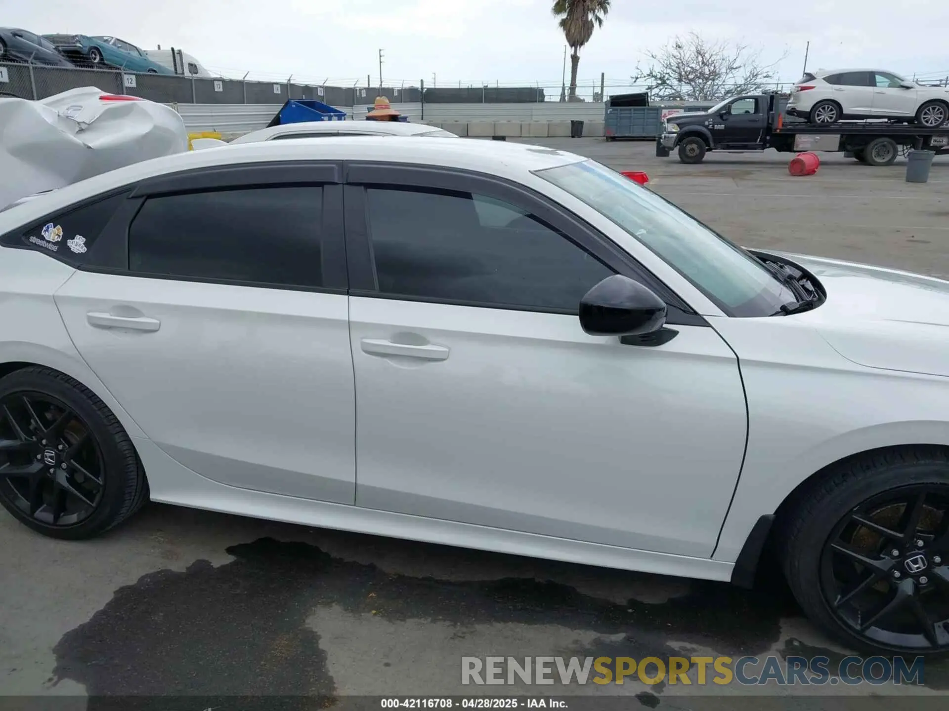 13 fotografías del automóvil dañado 2HGFE2F56RH507781 HONDA CIVIC 2024