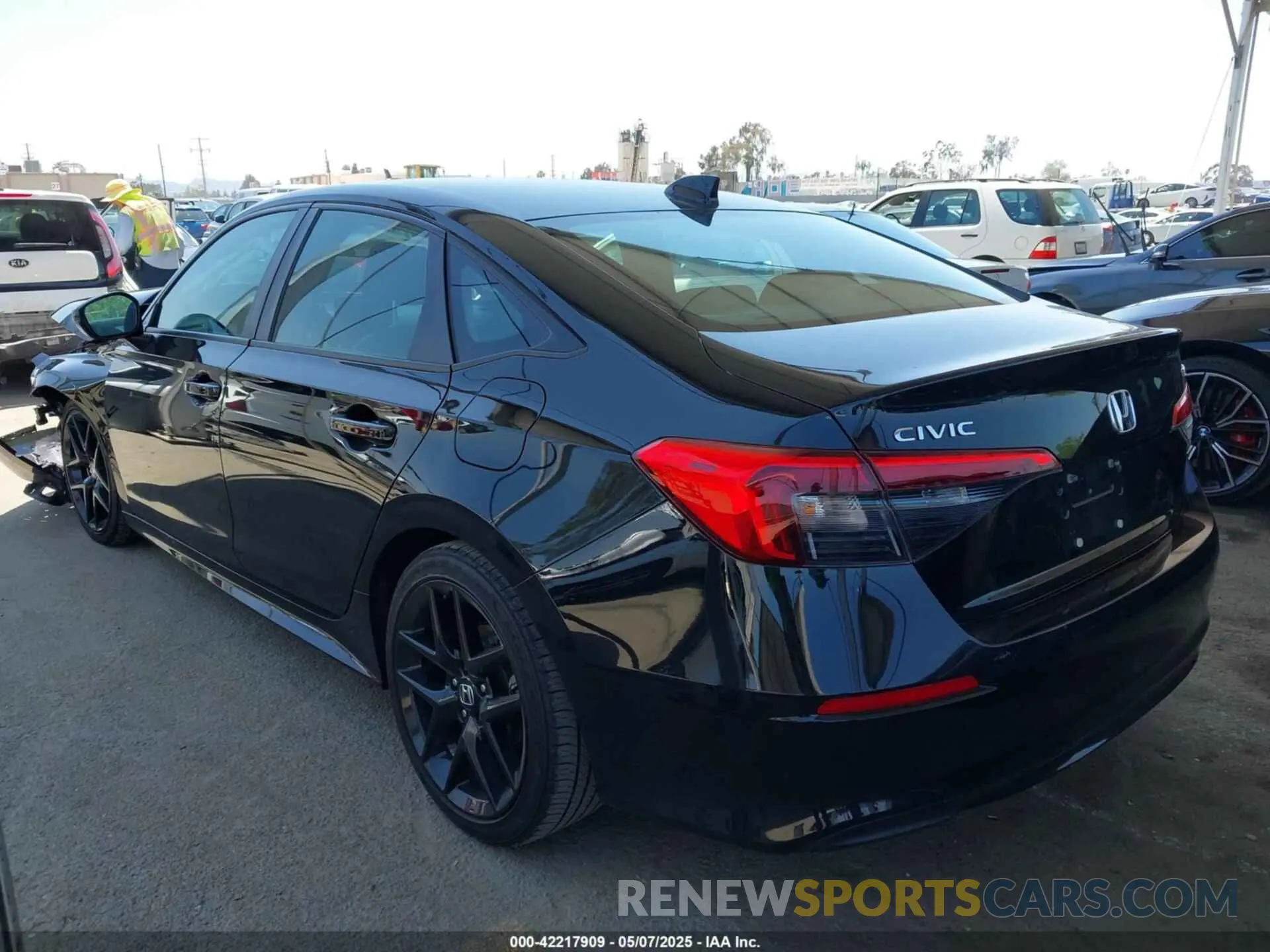 3 fotografías del automóvil dañado 2HGFE2F56RH531448 HONDA CIVIC 2024