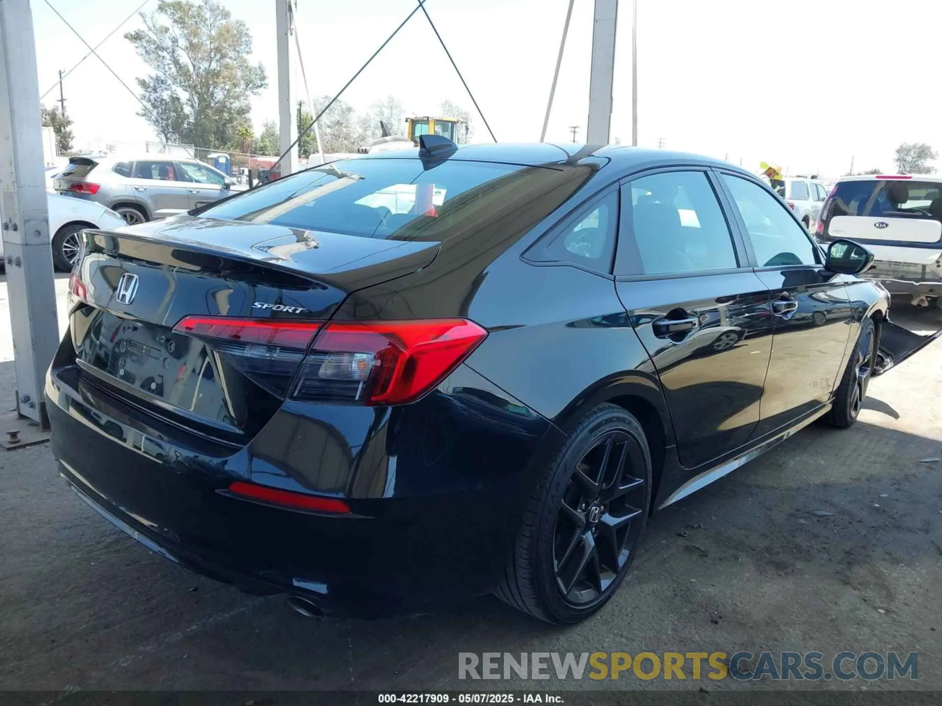 4 fotografías del automóvil dañado 2HGFE2F56RH531448 HONDA CIVIC 2024