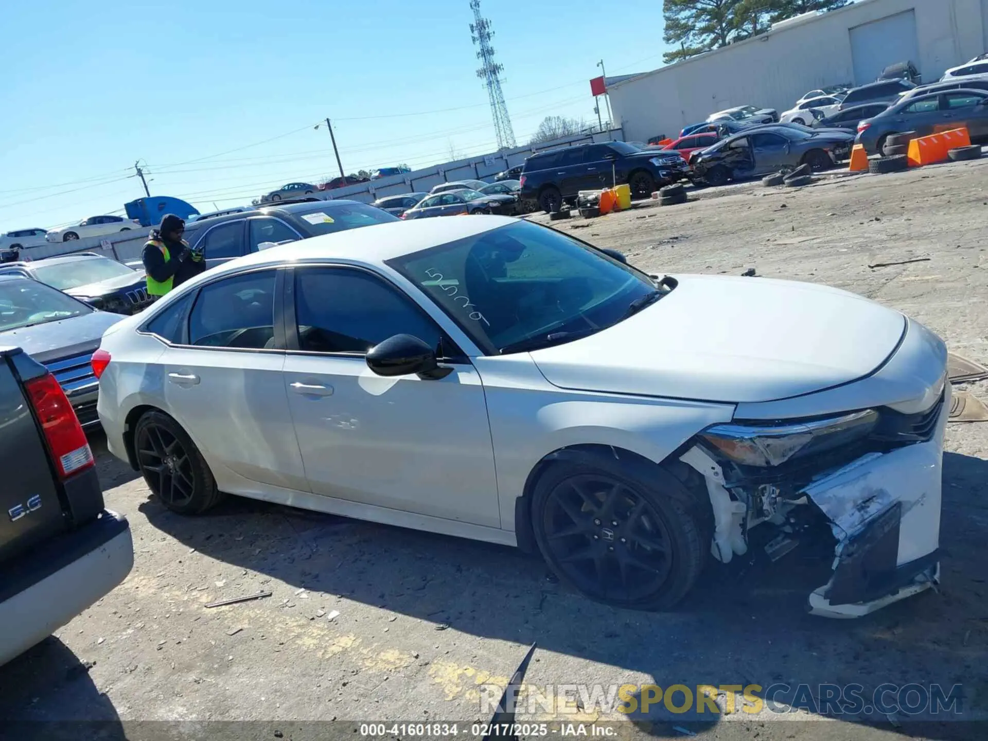 13 fotografías del automóvil dañado 2HGFE2F56RH575529 HONDA CIVIC 2024