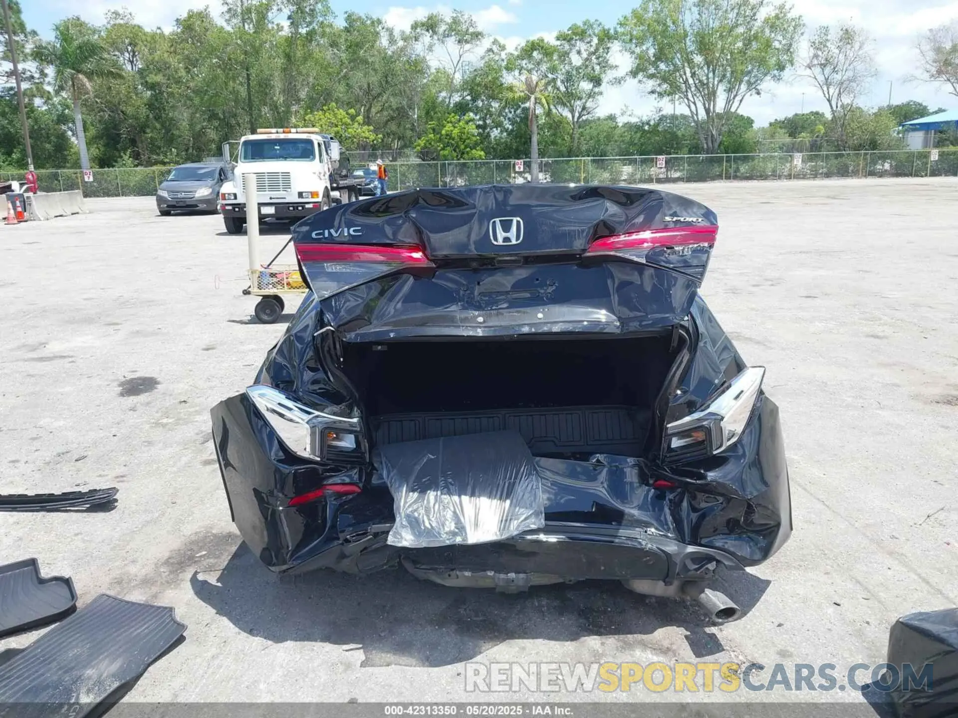 16 fotografías del automóvil dañado 2HGFE2F57RH504078 HONDA CIVIC 2024