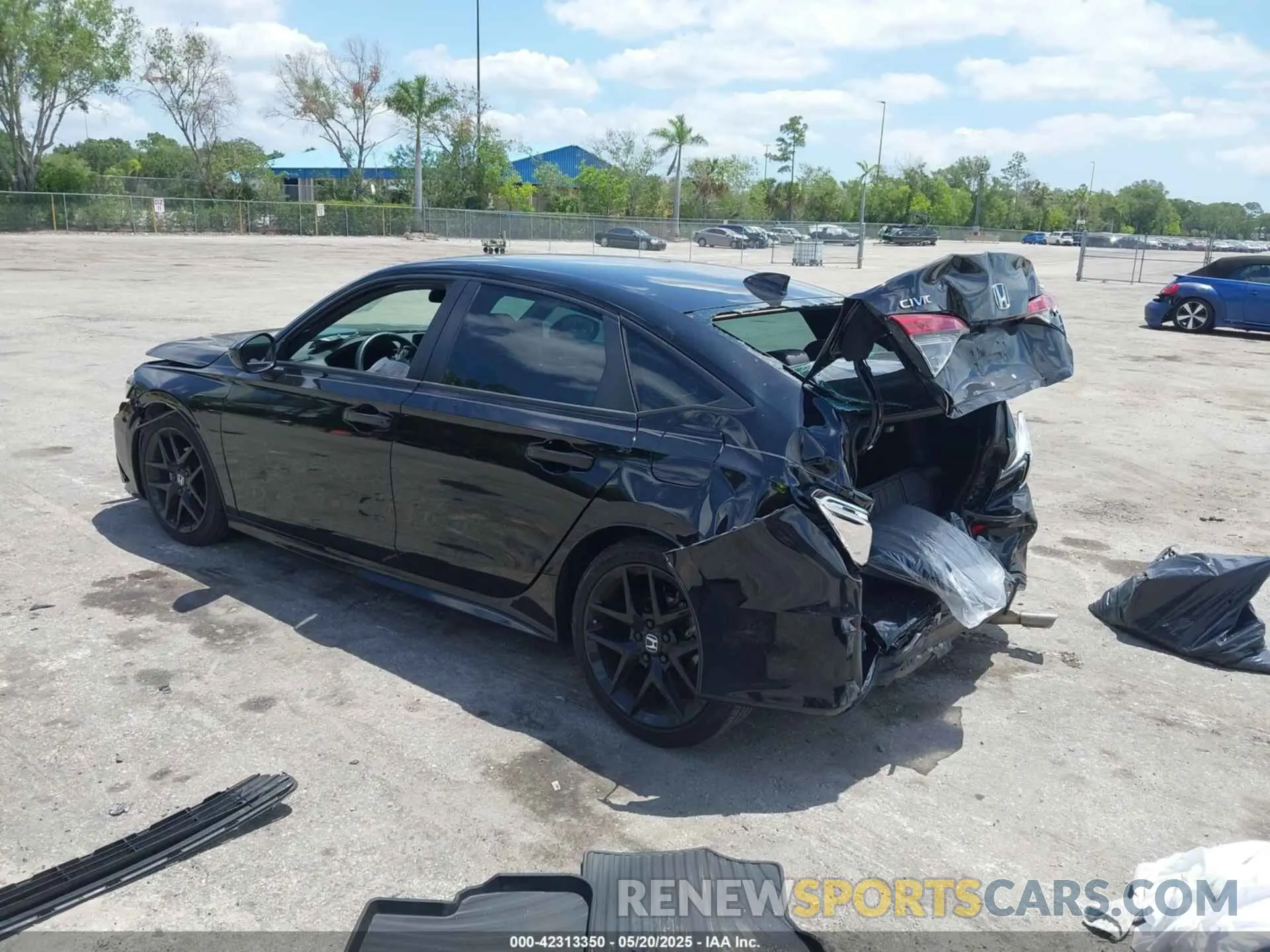 3 fotografías del automóvil dañado 2HGFE2F57RH504078 HONDA CIVIC 2024