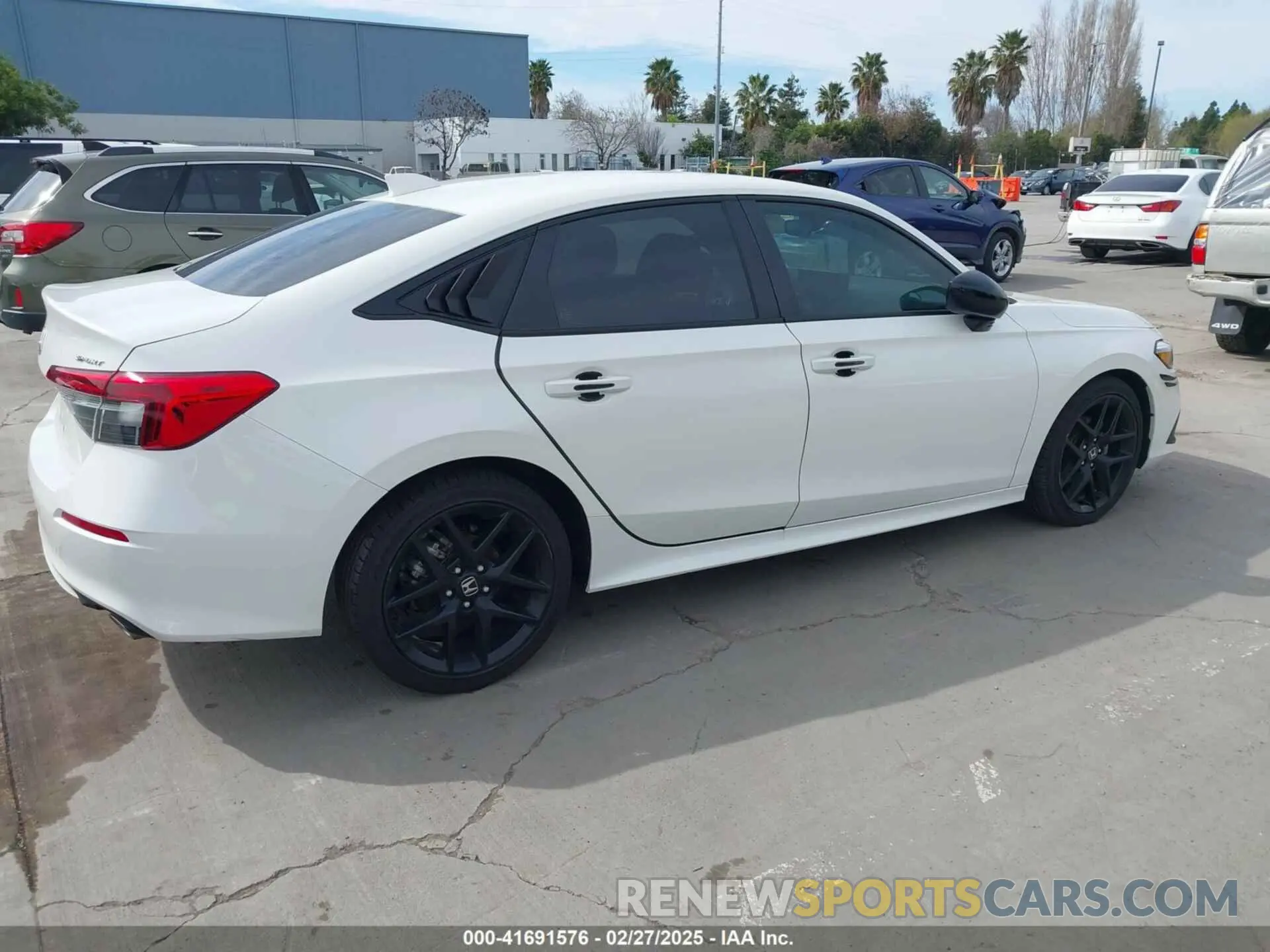 4 fotografías del automóvil dañado 2HGFE2F57RH534679 HONDA CIVIC 2024