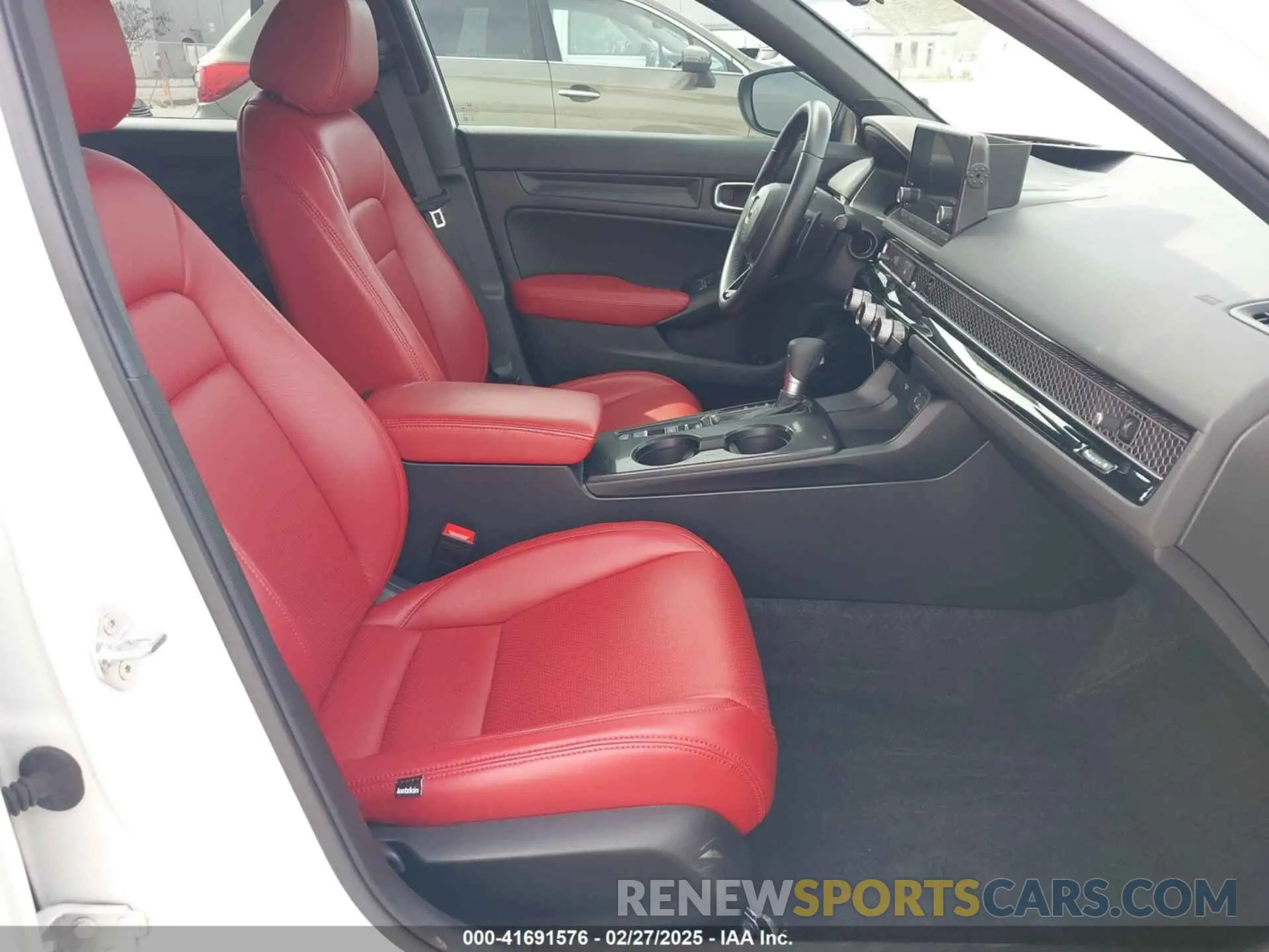 5 fotografías del automóvil dañado 2HGFE2F57RH534679 HONDA CIVIC 2024