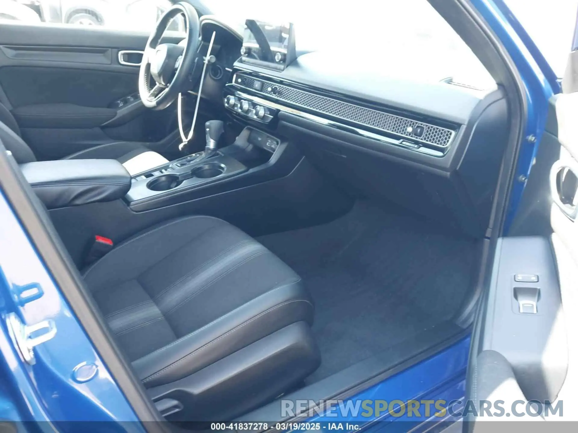 5 fotografías del automóvil dañado 2HGFE2F57RH580982 HONDA CIVIC 2024
