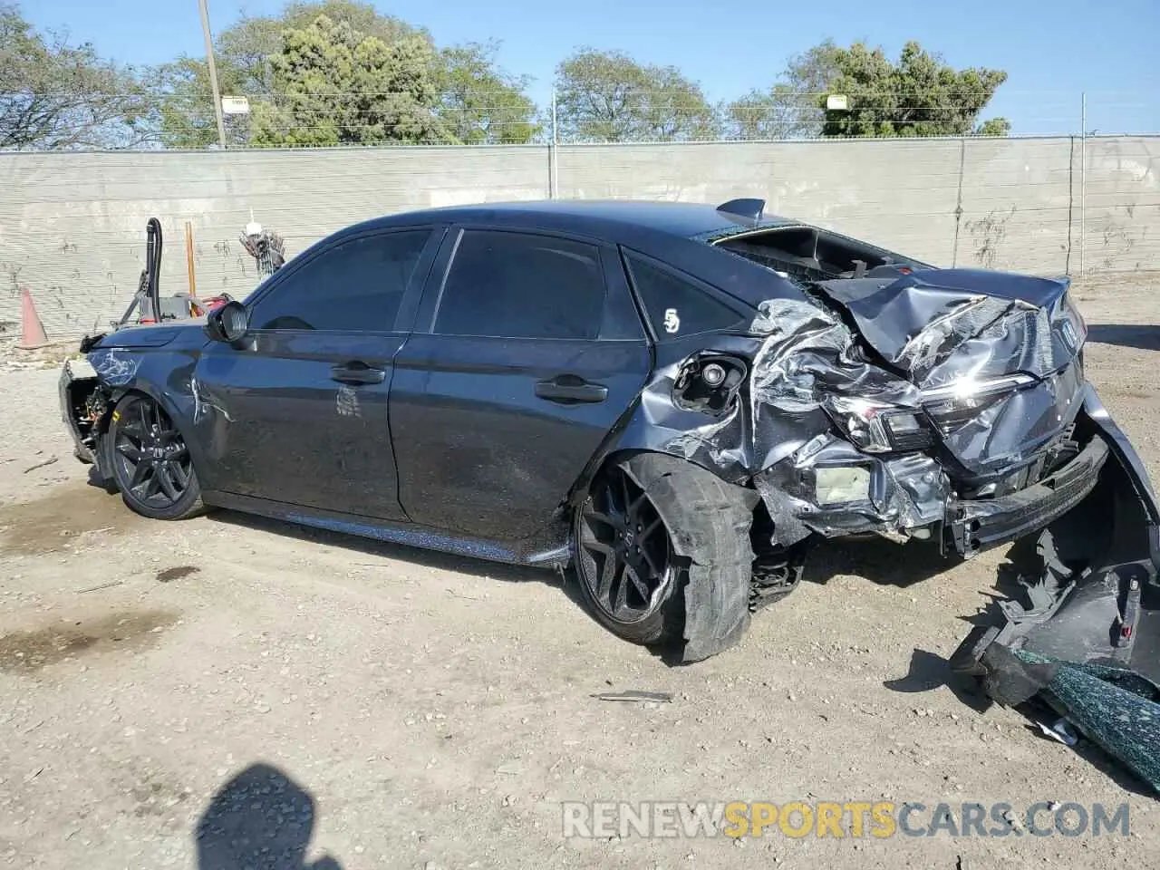 2 fotografías del automóvil dañado 2HGFE2F57RH586278 HONDA CIVIC 2024