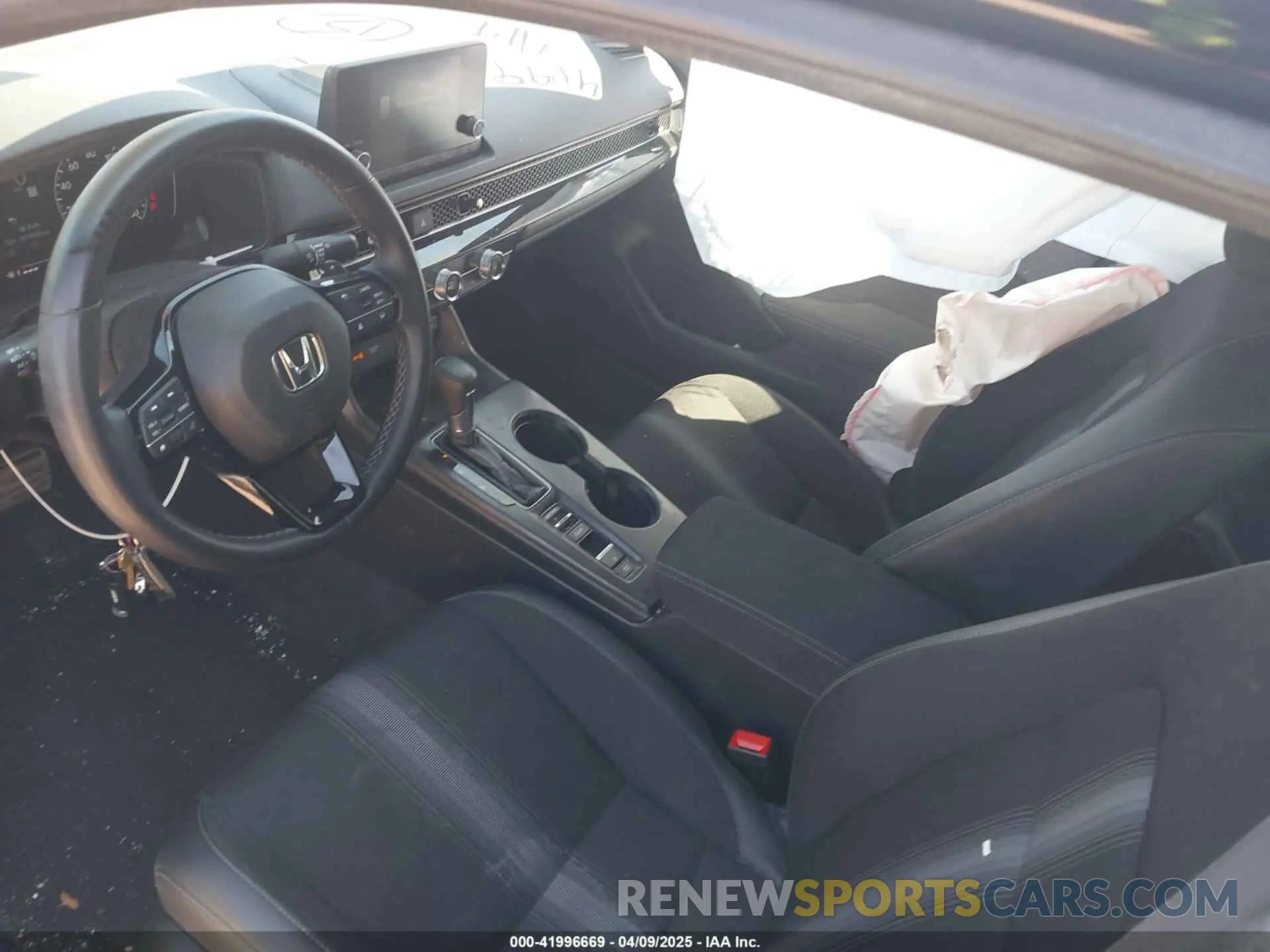5 fotografías del automóvil dañado 2HGFE2F58RH505580 HONDA CIVIC 2024
