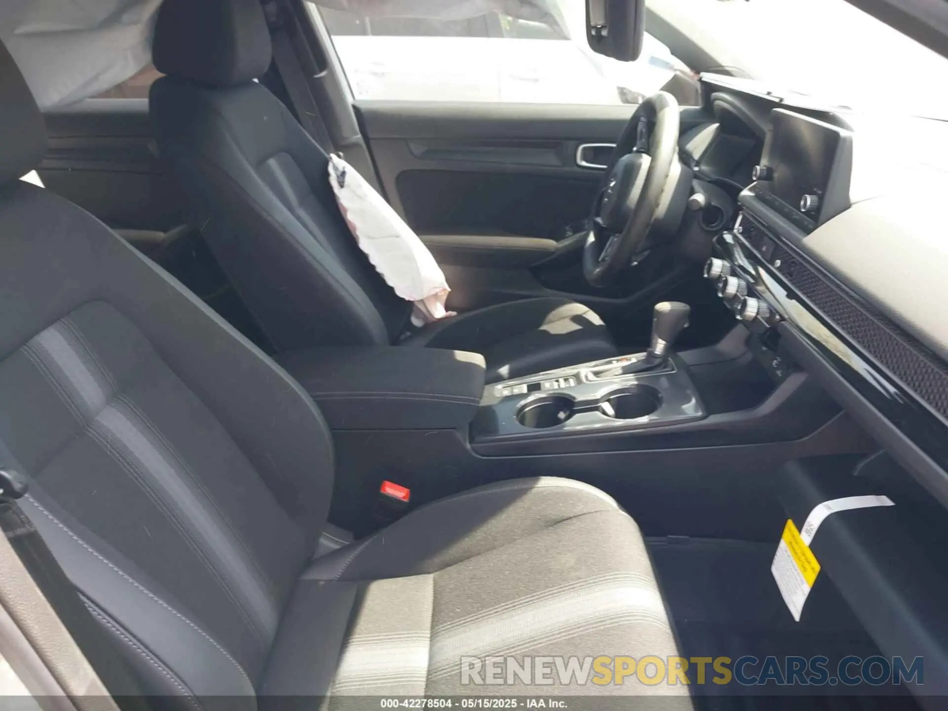 5 fotografías del automóvil dañado 2HGFE2F58RH532780 HONDA CIVIC 2024