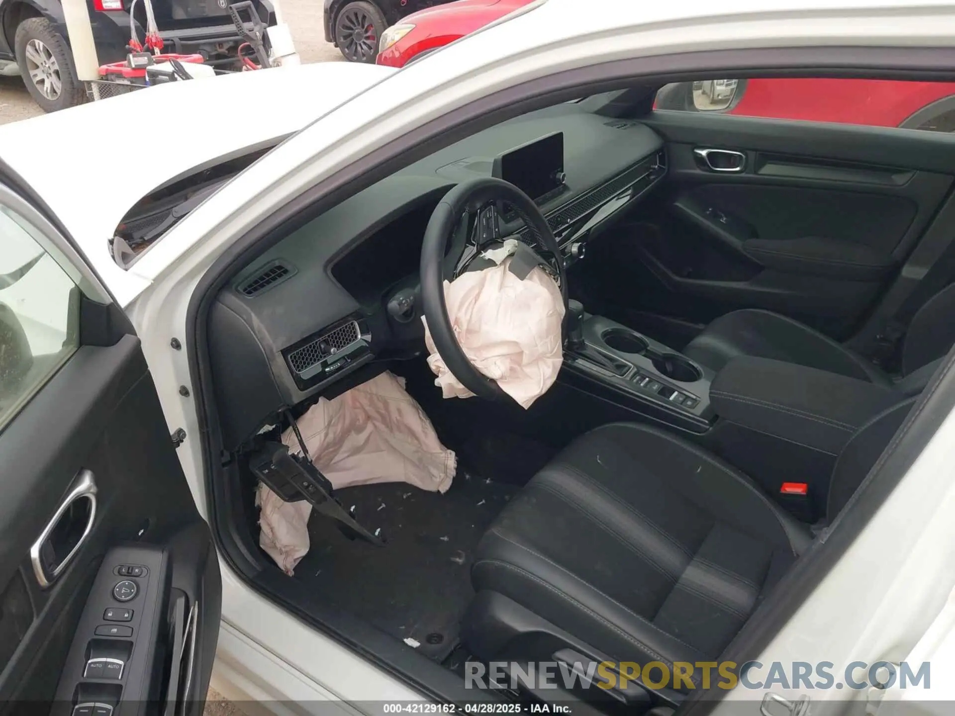 5 fotografías del automóvil dañado 2HGFE2F58RH589187 HONDA CIVIC 2024