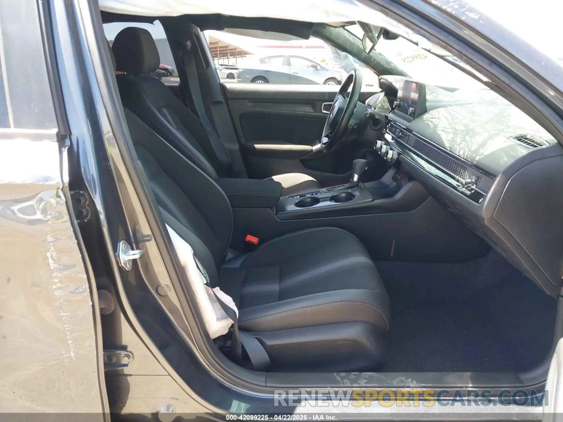 5 fotografías del automóvil dañado 2HGFE2F59RH536921 HONDA CIVIC 2024