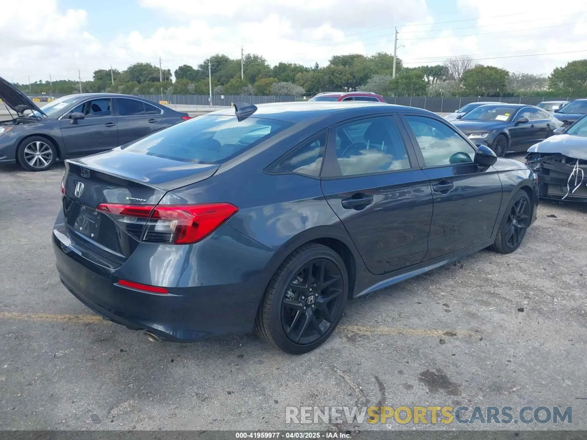 4 fotografías del automóvil dañado 2HGFE2F59RH594821 HONDA CIVIC 2024