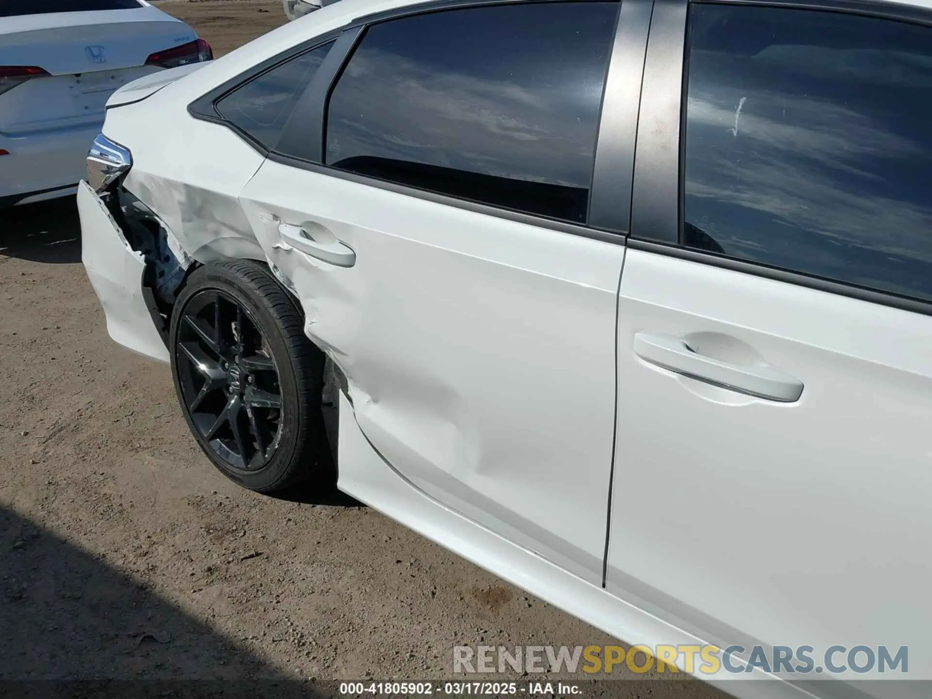 17 fotografías del automóvil dañado 2HGFE2F5XRH523658 HONDA CIVIC 2024
