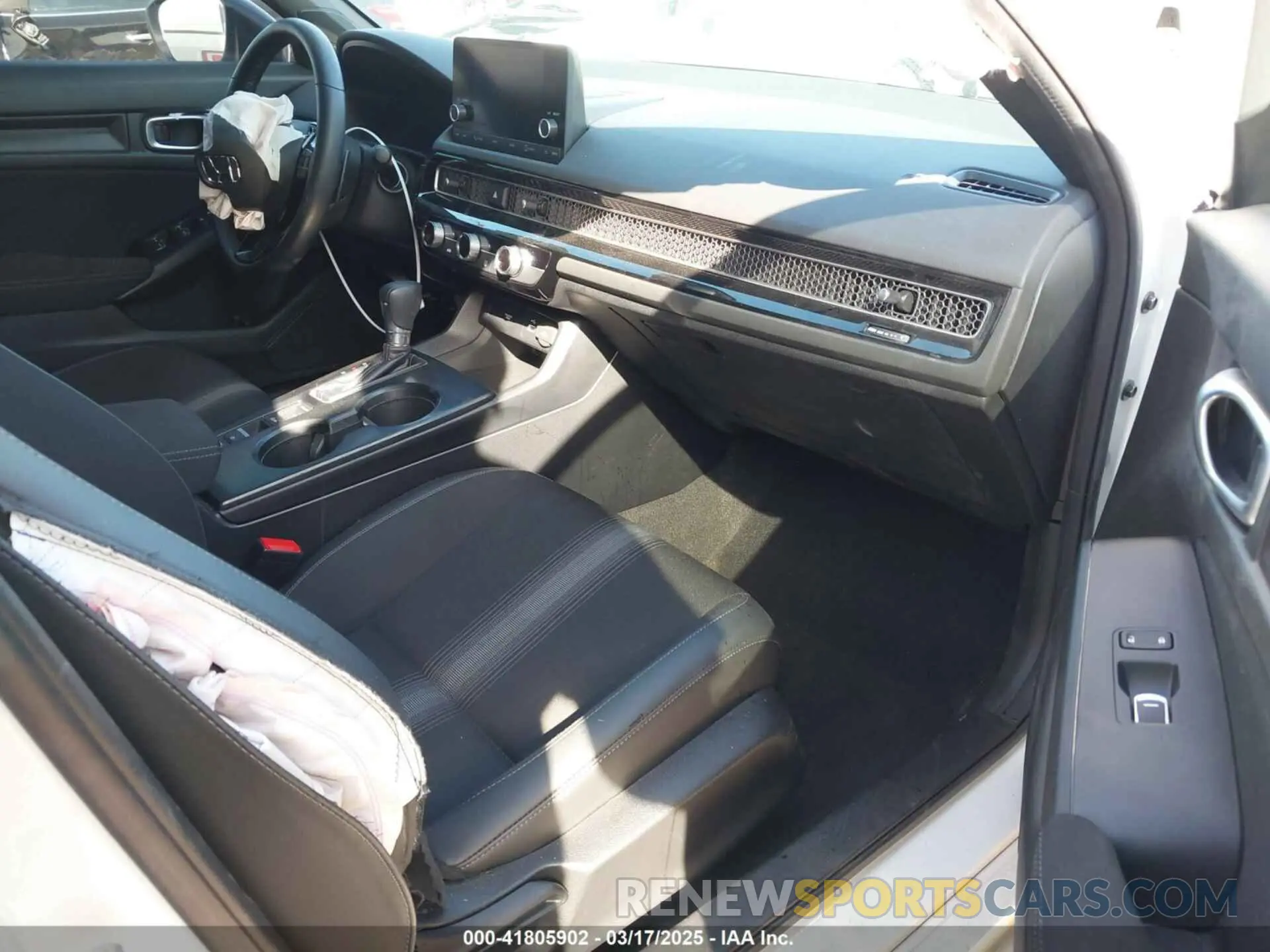 5 fotografías del automóvil dañado 2HGFE2F5XRH523658 HONDA CIVIC 2024