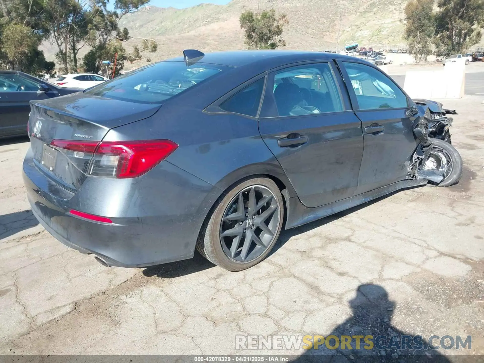 4 fotografías del automóvil dañado 2HGFE2F5XRH590096 HONDA CIVIC 2024