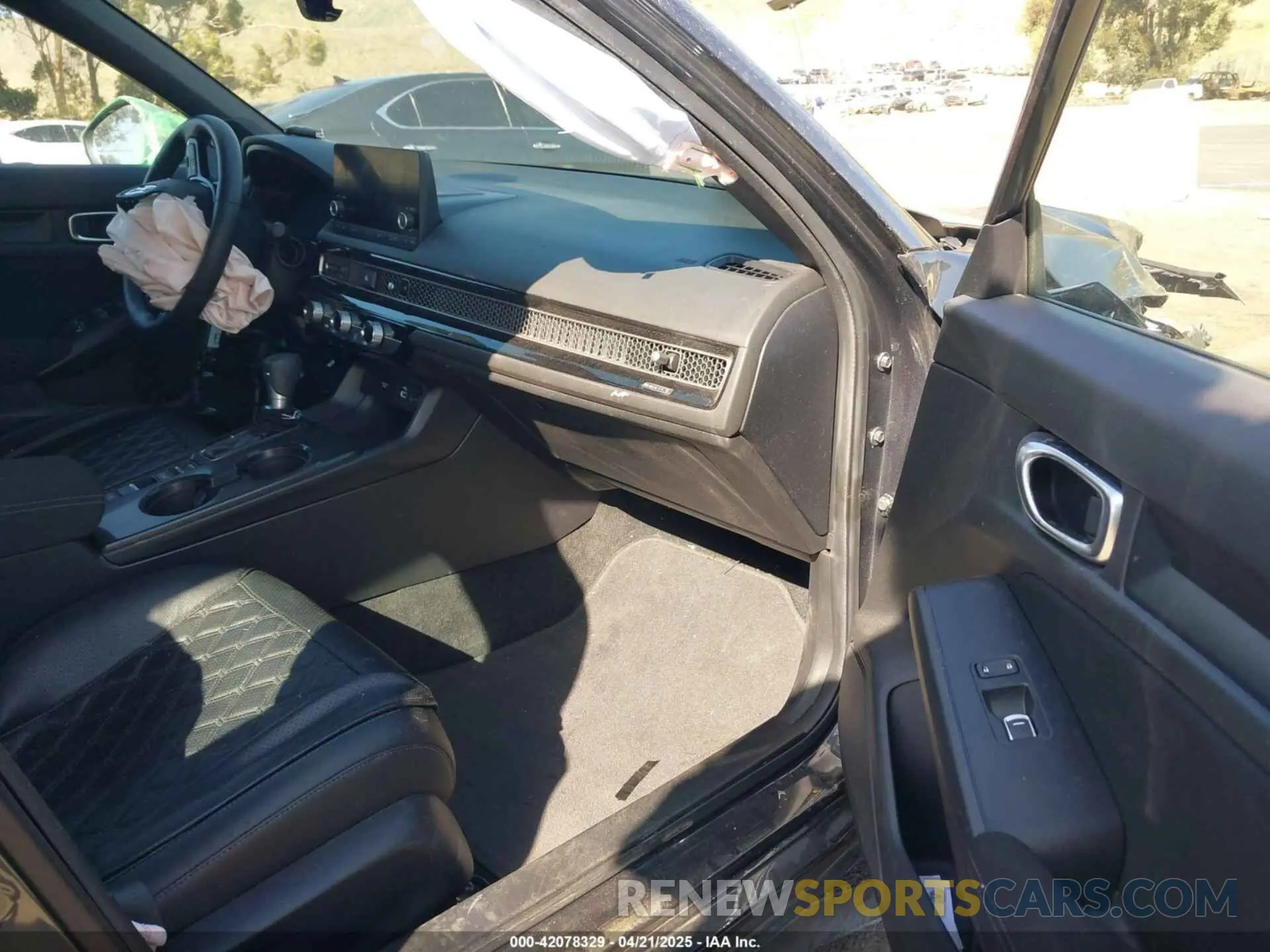 5 fotografías del automóvil dañado 2HGFE2F5XRH590096 HONDA CIVIC 2024