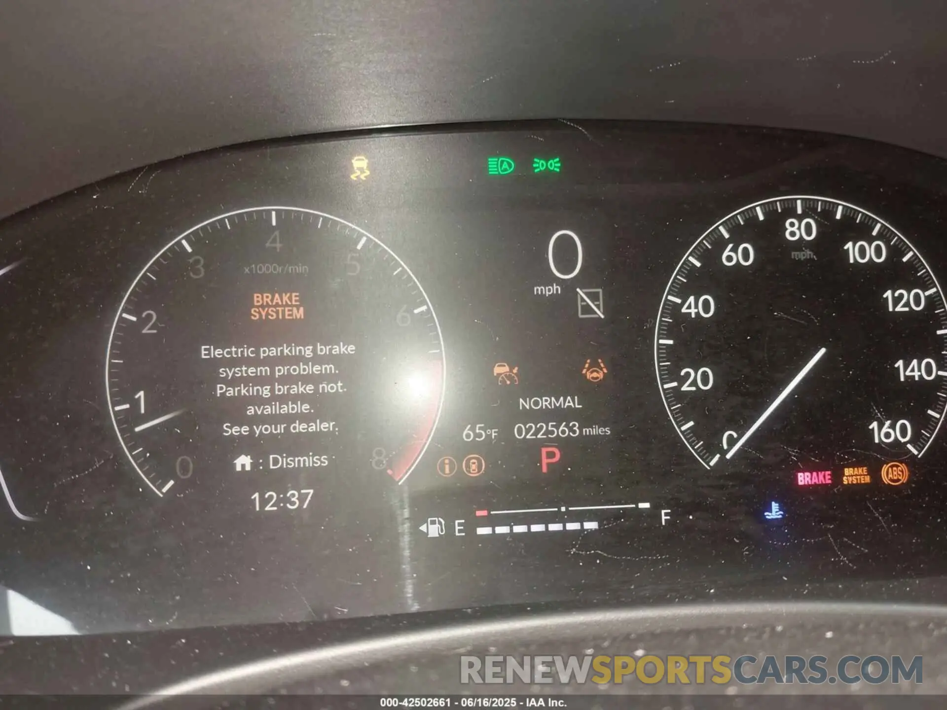 16 fotografías del automóvil dañado 19XFL2H82SE004732 HONDA CIVIC 2025