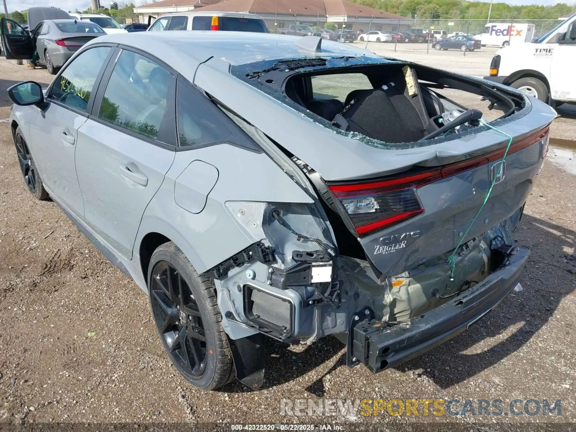 19 fotografías del automóvil dañado 19XFL2H83SE012631 HONDA CIVIC 2025