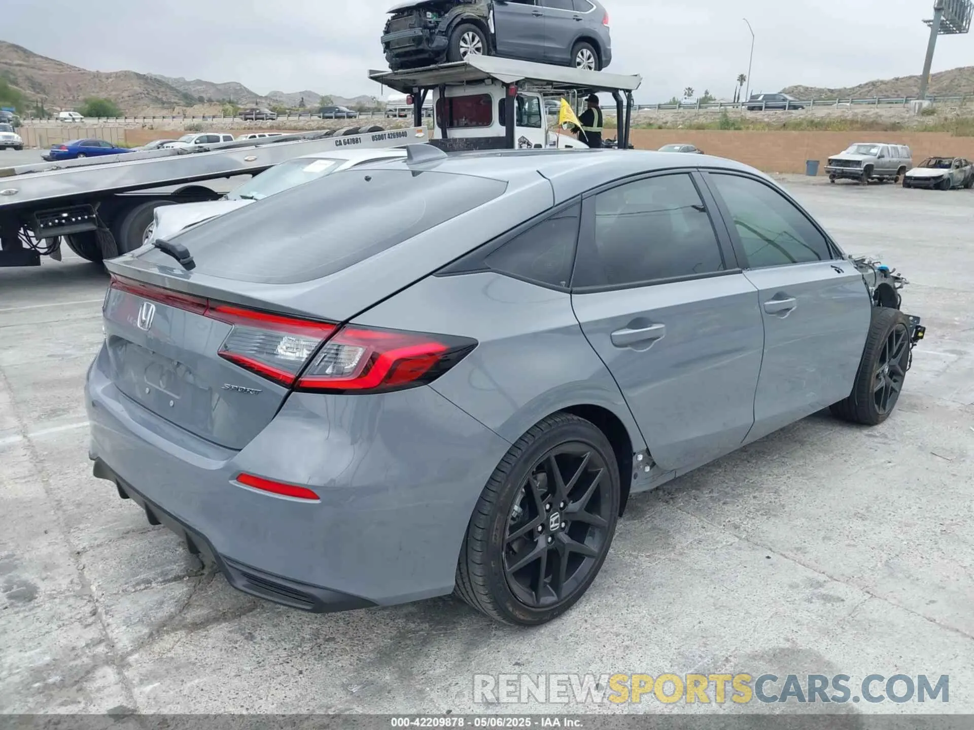 4 fotografías del automóvil dañado 19XFL2H83SE015318 HONDA CIVIC 2025