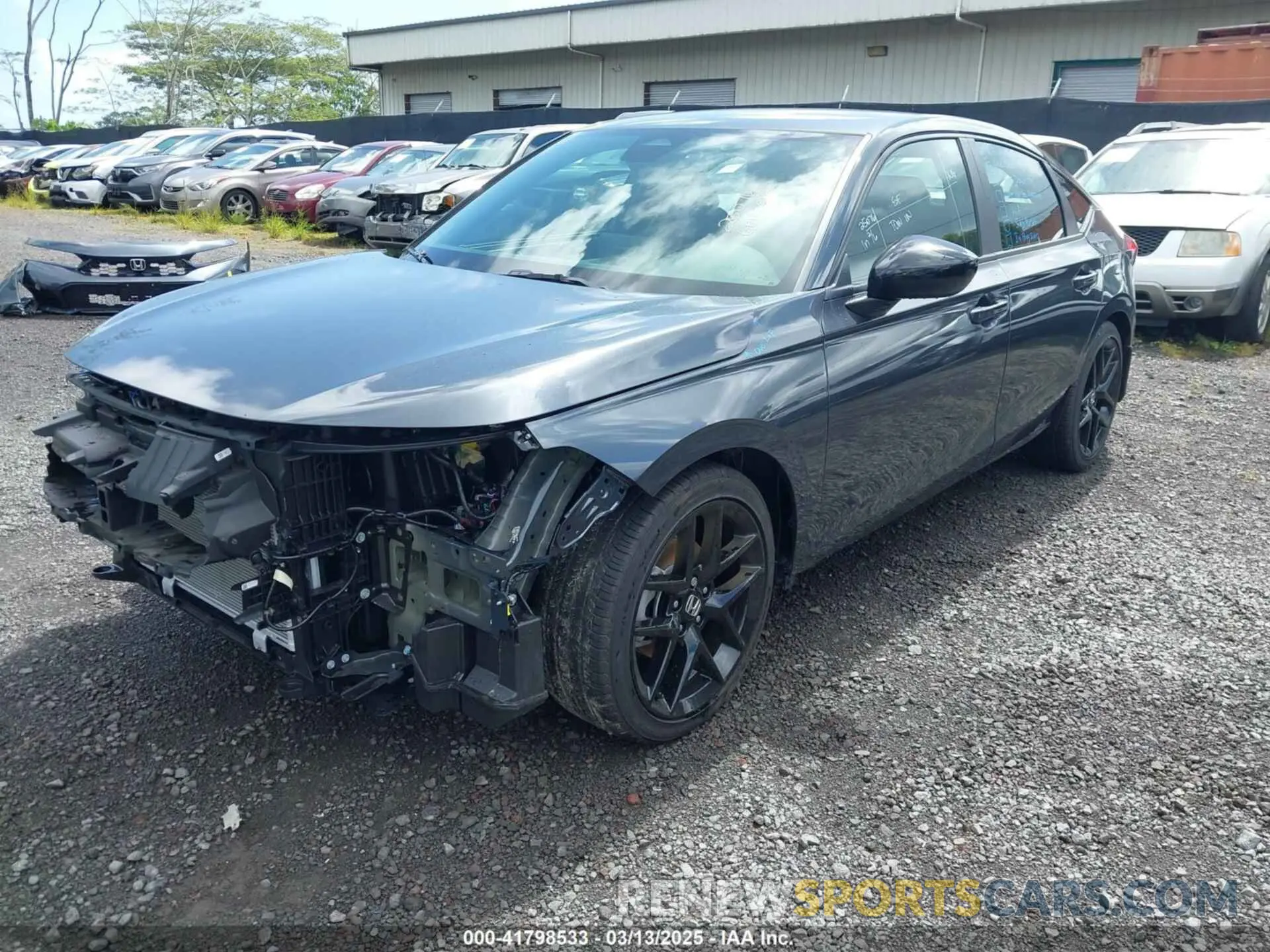 2 fotografías del automóvil dañado 19XFL2H84SE004571 HONDA CIVIC 2025