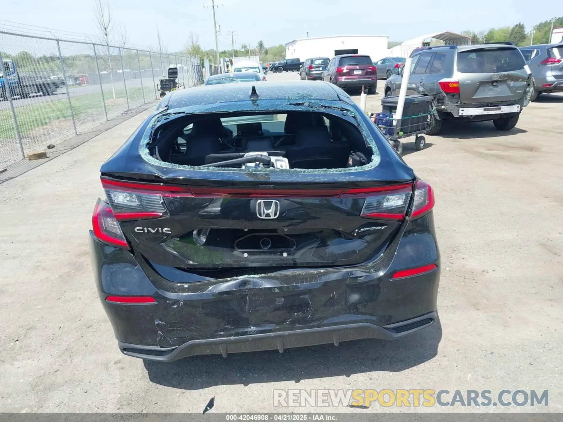 16 fotografías del automóvil dañado 19XFL2H85SE021251 HONDA CIVIC 2025